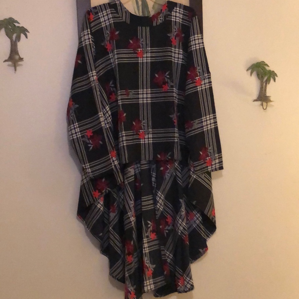 Business casual blouse.